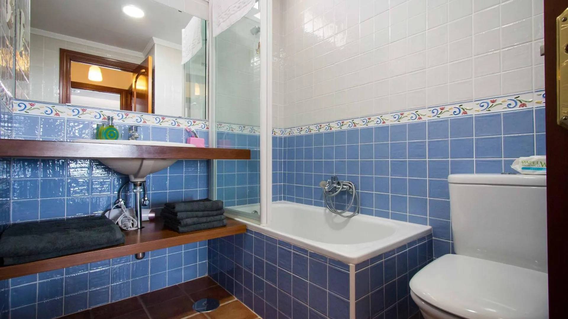 Apartment Holidays2Carvajal Sea Side Fuengirola Spain