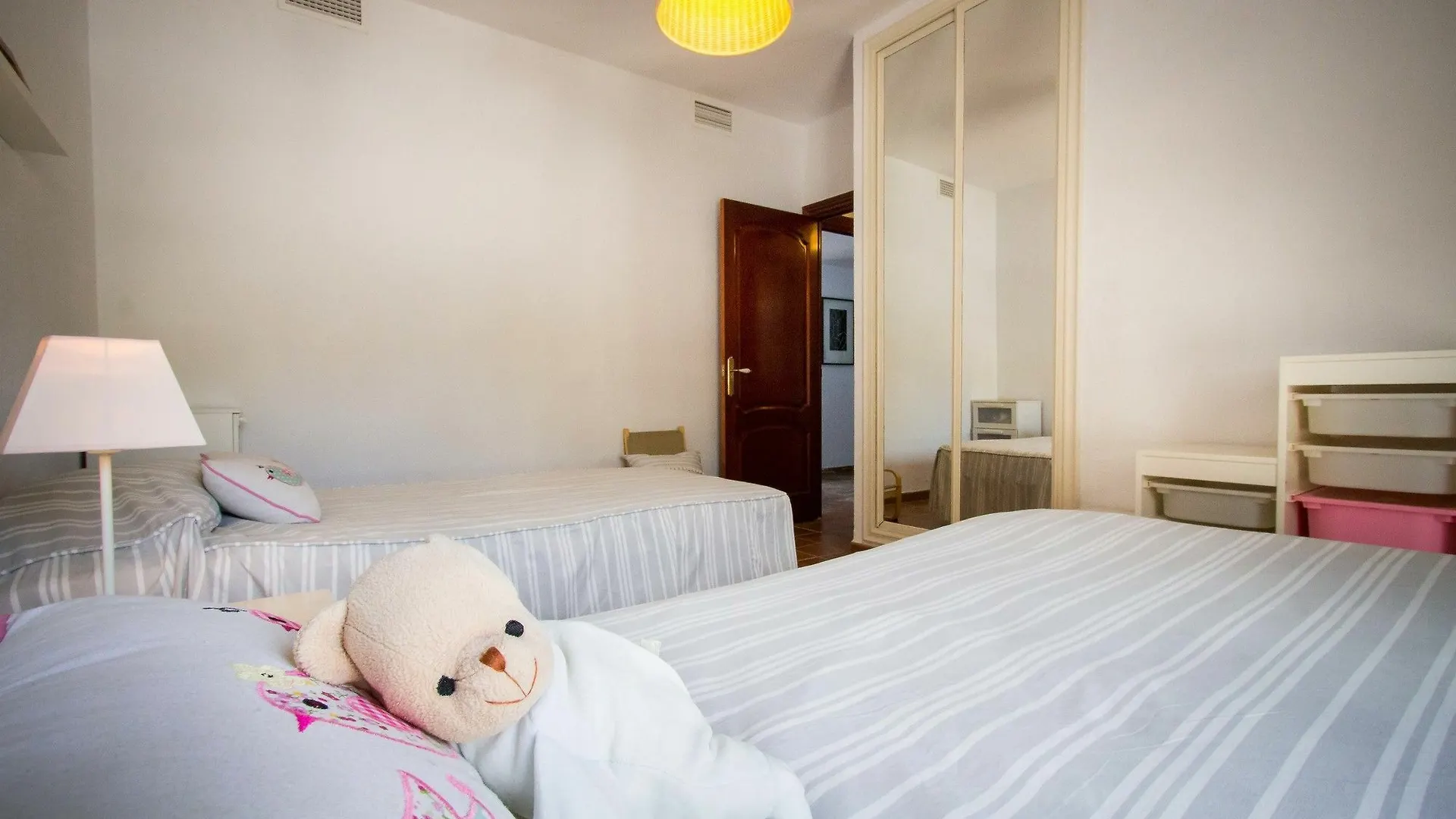 Holidays2Carvajal Sea Side Fuengirola 0*,  Hiszpania